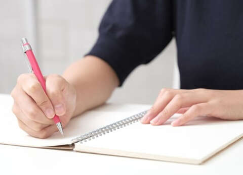 開業準備から運営まで、具体的な施策が分かります。