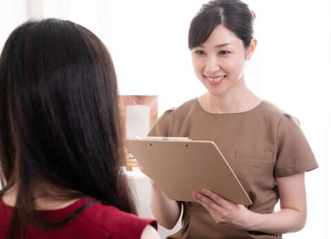 心に寄り添うカウンセラーになるための養成講座です